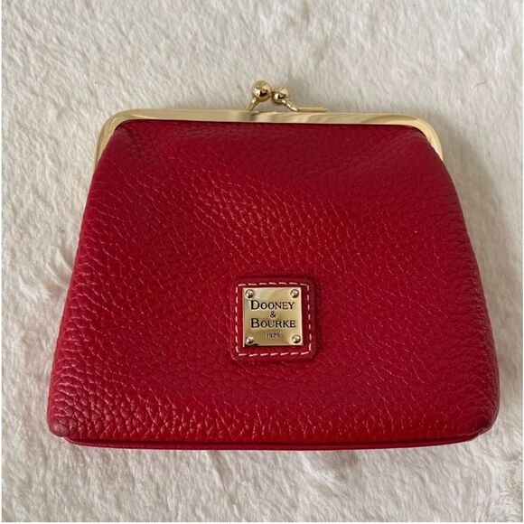 Dooney & Bourke Red Leather Kiss-Lock Coin Purse, Excellent Condition - Picture 7 of 7